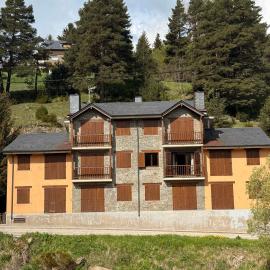 120 La Molina Panoramic views 5 minutes from La Molina Ski Resort