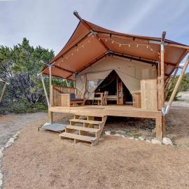Idyllic Tented Cabin Incredible for Adventure Lovers in Texas, hotel in Johnson City