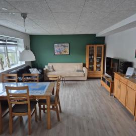 Cosy apartment in Norðskála