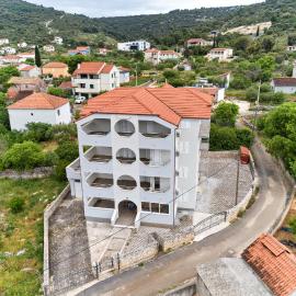 Vinišće में, होटल Dzon Beachside Apartments