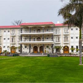 The Lychee Hotel & Resort – hotel w mieście Ramnagar