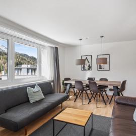 Apartments Ruben - Sunflower, хотел в Сейнт Мориц