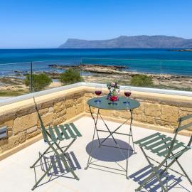 Seafront Retreat Villa - Balos Area, hotel v destinaci Tímios Stavrós