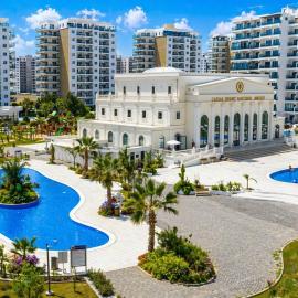 Caesar Resort & Spa Collection Studios Pools & Long Beach