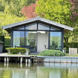 La Perle Verte, chalet en bord d'étang, hotell sihtkohas Longpré-les-Corps-Saints