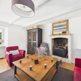 Maison avec jardin, 4 adultes 1 enfant
