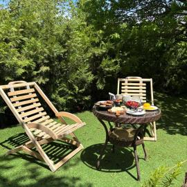 Shin Boutique Hotel with Mini Golf Terrace, готель у місті Buriaki