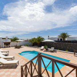 Elegant Villa in Puerto Calero Private Pool
