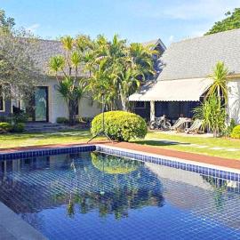 90 9 Pool Villa Chiang Mai