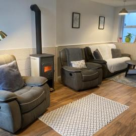 Centrally located 2 bedroom house with garden
