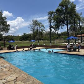 Pousada Harmonia Sarapuí - com piscina aquecida e pensão completa!, hotel em Sarapuí