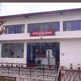Hotel glass house, hotel v mestu Kāta Patthar