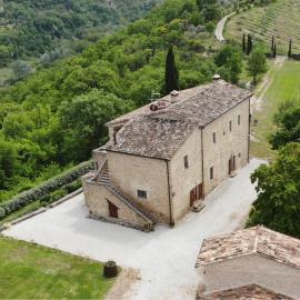 Torre della Soara - Medieval Tower in the Umbrian Countryside, hotel in Città di Castello