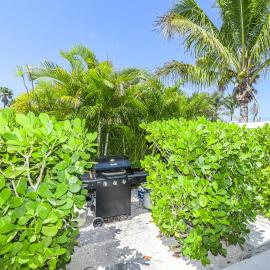 Bay Breezes at Bayside Bungalow, hotel in Anna Maria