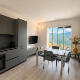 Lake View Apartament 1 - Free Parking & Terrace, hotel in Cadegliano Viconago