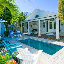 Buttonwood Cottage, hotel in Anna Maria