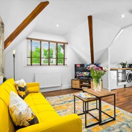 Stylish Apartment - Outdoor Terrace - Smart TV - Netflix 9BP, hotel a Wolverhampton
