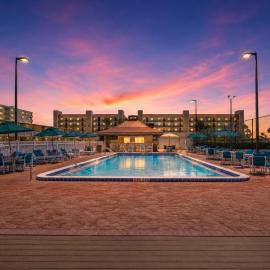 Ocean Landings Resort Cocoa Beach Port Canaveral, hotelli kohteessa Cocoa Beach