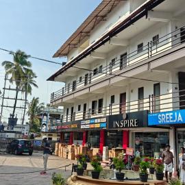 Sreeja Lodge & Wedding Hall Guruvayoor, отель в городе Триссур