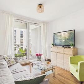 Calm & Cozy Monteverdiego Apartment by Solarento