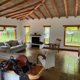 Casa Campestre Cerca a Bogotá, Descanso Total, hotell i Tabio