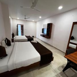 Hotel Church Way Inn, hotel di Velankanni