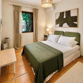 Chalés Charmosos a 1 minuto da praia de Maresias โรงแรมในมาเรเซียส