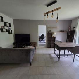 Appartement à Nailloux, hotel in Nailloux