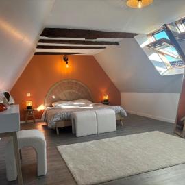 Accalmie, maison de ville entièrement rénovée
