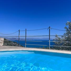 The Grimme Residence, hotel u gradu Ksiropigado