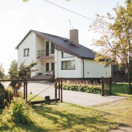MADARAS Country house