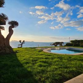 Garden Suite, hotel in Oya