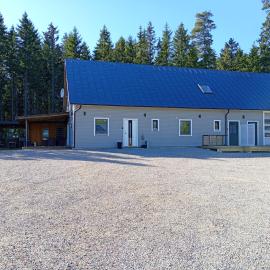Ferienwohnung Lakeland Åäng 6、Vislandaのホテル