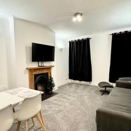 Spacious Flat Putney Sleeps 7 Near Station