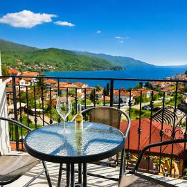 Apartments NOCE - Premium Lake View, hotel em Ohrid