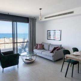 Port city- 1 bdrm apt w balcony beachfront mamad