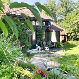All-Season Cabin With Fjord View In Mandal, hotel v destinaci Mandal