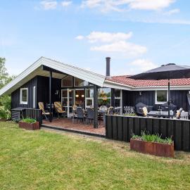 Family Summer House In Quiet Area 8 Adults 2 Ch