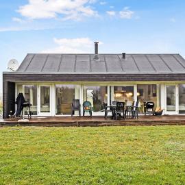 Summer House With Modern Luxury In North Jutland, hotel Brovstban