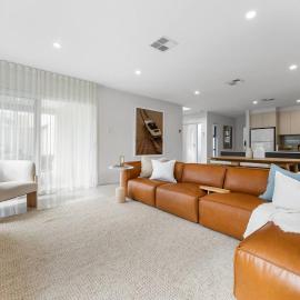 Your Place at The Bay - Contemporary Seaside Living