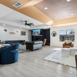 FIFA Retreat Sleeps 26 Stockyards DFW Basecamp, hotel a Fort Worth
