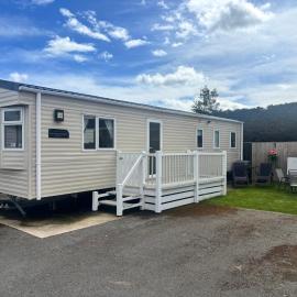 The Beachside Hideout - St Michaels Caravan Park