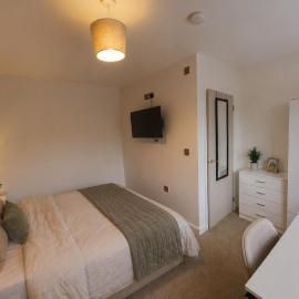 6 bedroom Luxury House available, Hotel in Kirkheaton