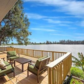 Lake house unit 1 by Dream Vacation, hotel em Davie