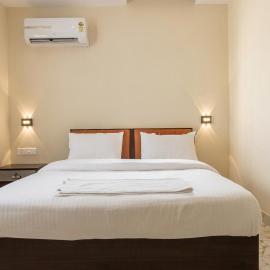 Hotel Vista by Booksy One Kollam Near Kollam Bypass, hotel sa Kollam
