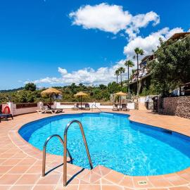 Hotel Rural Almazara, хотел в Фригиляна