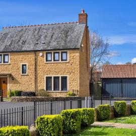 Finest Retreats - Hollies Cottage Elm 4 bed