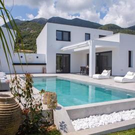 Amalfi Twins Villa, hotel a Nydri