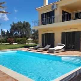 Private Pool Villas, hotel a Svoronata