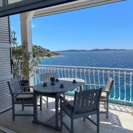 Outstanding Views - Tribunj, Croatia,, Hotel in Tribunj